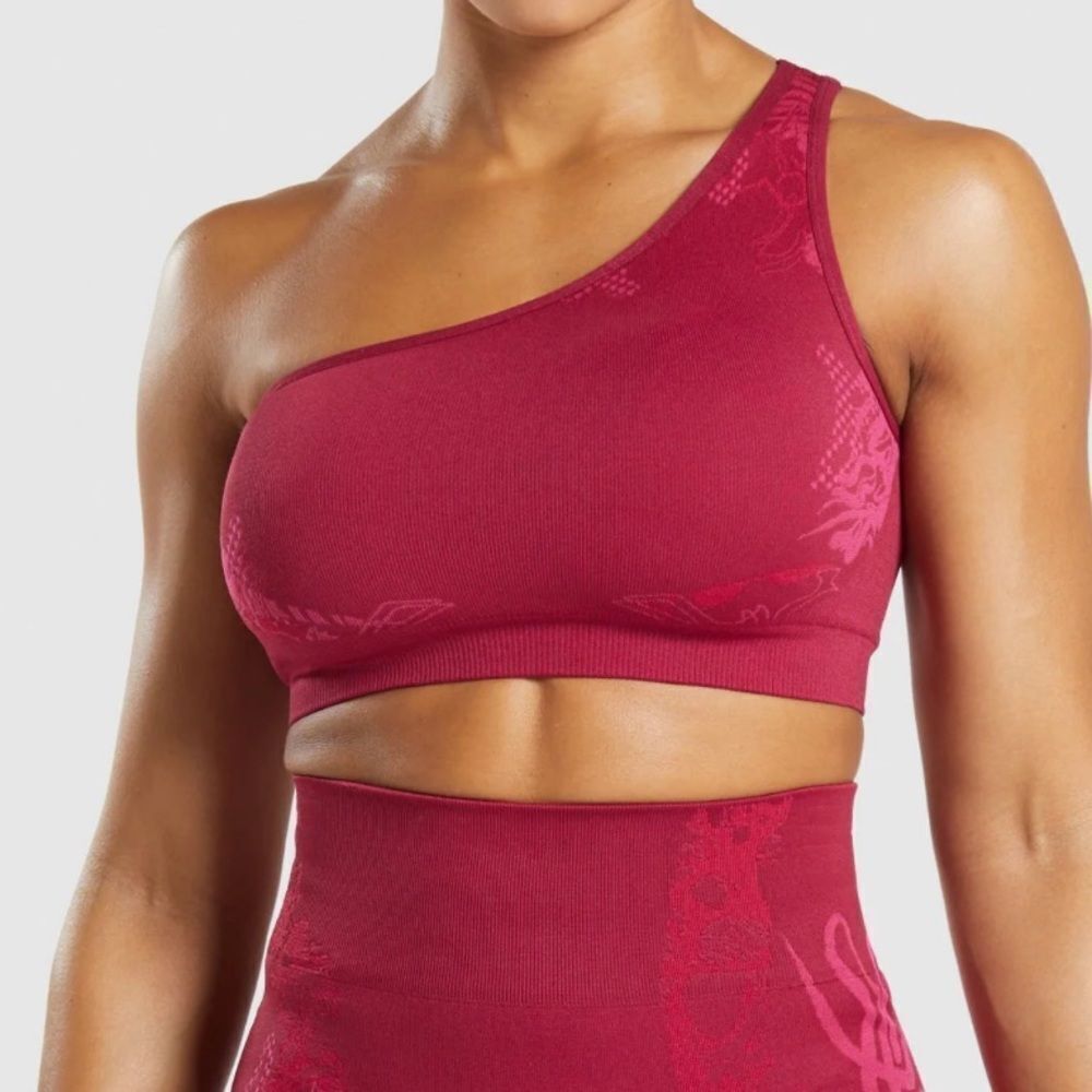 GYMSHARK‎ SEAMLESS ONE SHOULDER SPORTS BRA RED S NWT IN PACKAGING